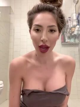 Farrah Abraham porn video – nude shows boobs