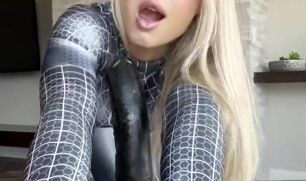 Vega Thompson onlyfans leak – Spider Girl Dildo Play