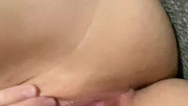 urmaid porn video – masturbate with finger