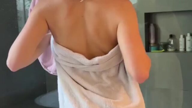 Chyburd porn video nude shows body front mirror