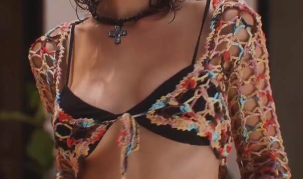 Rachel Cook porn video shows bare pussy