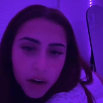Angela Alvarez onlyfans video teasing on bed!