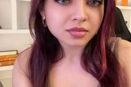 Zara Dar/Zaradar leaked onlyfans video rub boobs!